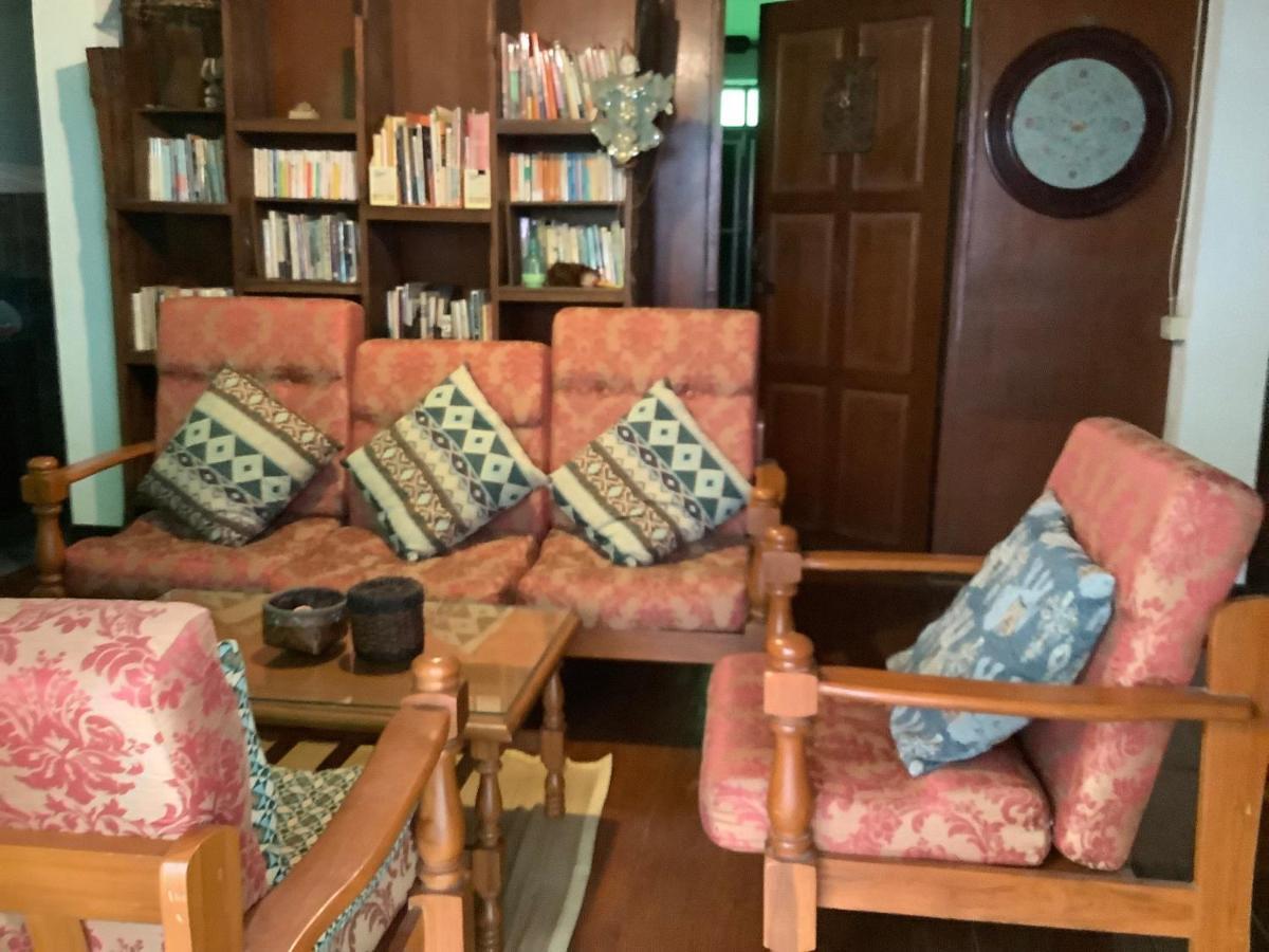 Tata Guesthouse Čiang Mai Exteriér fotografie