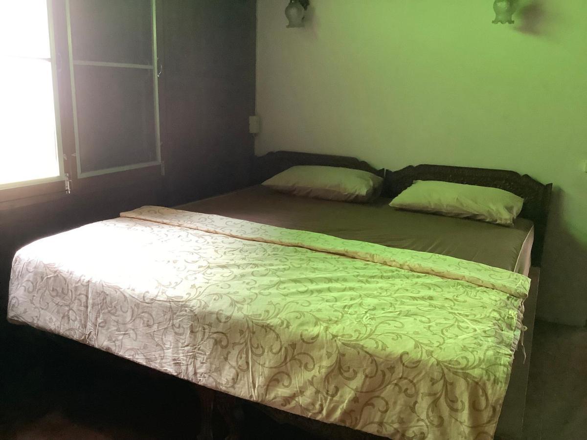 Tata Guesthouse Čiang Mai Exteriér fotografie
