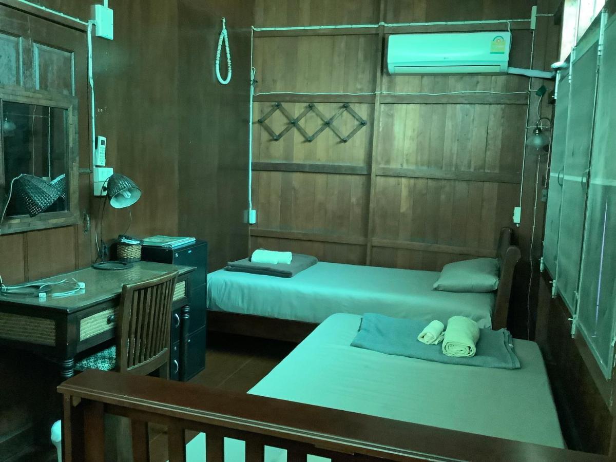 Tata Guesthouse Čiang Mai Exteriér fotografie