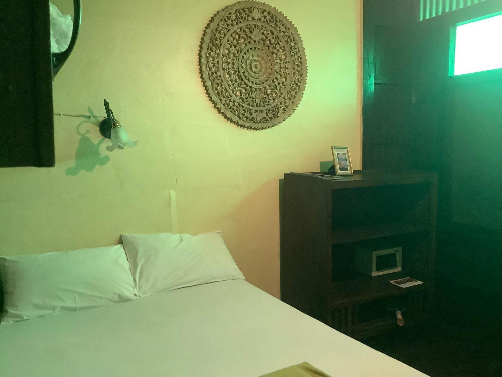 Tata Guesthouse Čiang Mai Exteriér fotografie